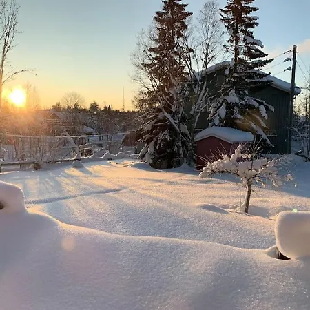 Beautiful House With Garden Close To The Tromsø